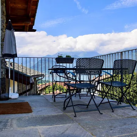 Il Fienile - Heritage In Molino Maufet Watermill - View Terrace * Colico